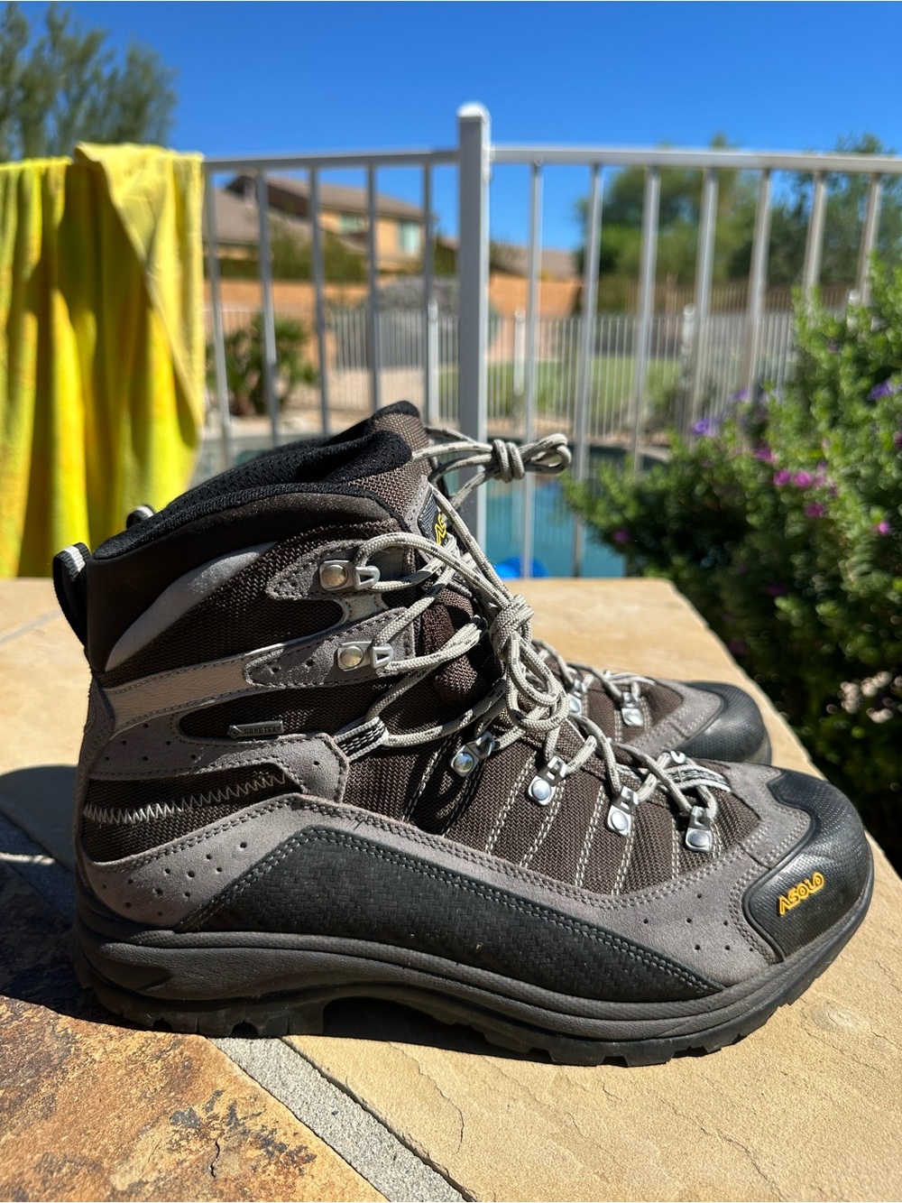 Asolo Men's Gray Hiking Boots - High Ankle Support Size 11